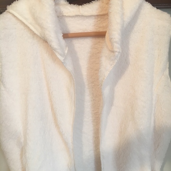 Teddy Bear Faux-Fur Sherpa Hoodie Vest S - Picture 3 of 6
